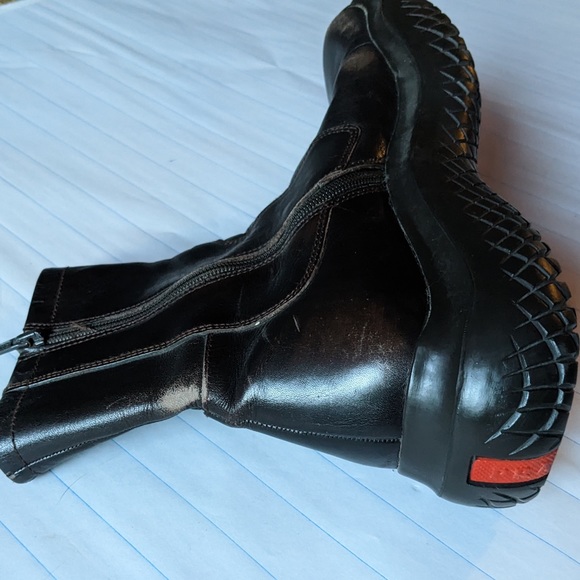 90s Prada Vibram sole Black Leather Chunky Platform Ankle Boot - Picture 7 of 11